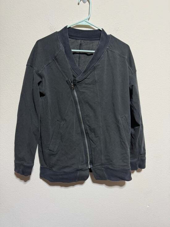 Lululemon Jackets & Blazers - Lululemon Gray Black Mula Bundle Wrap Zip Jacket Womens Size 8